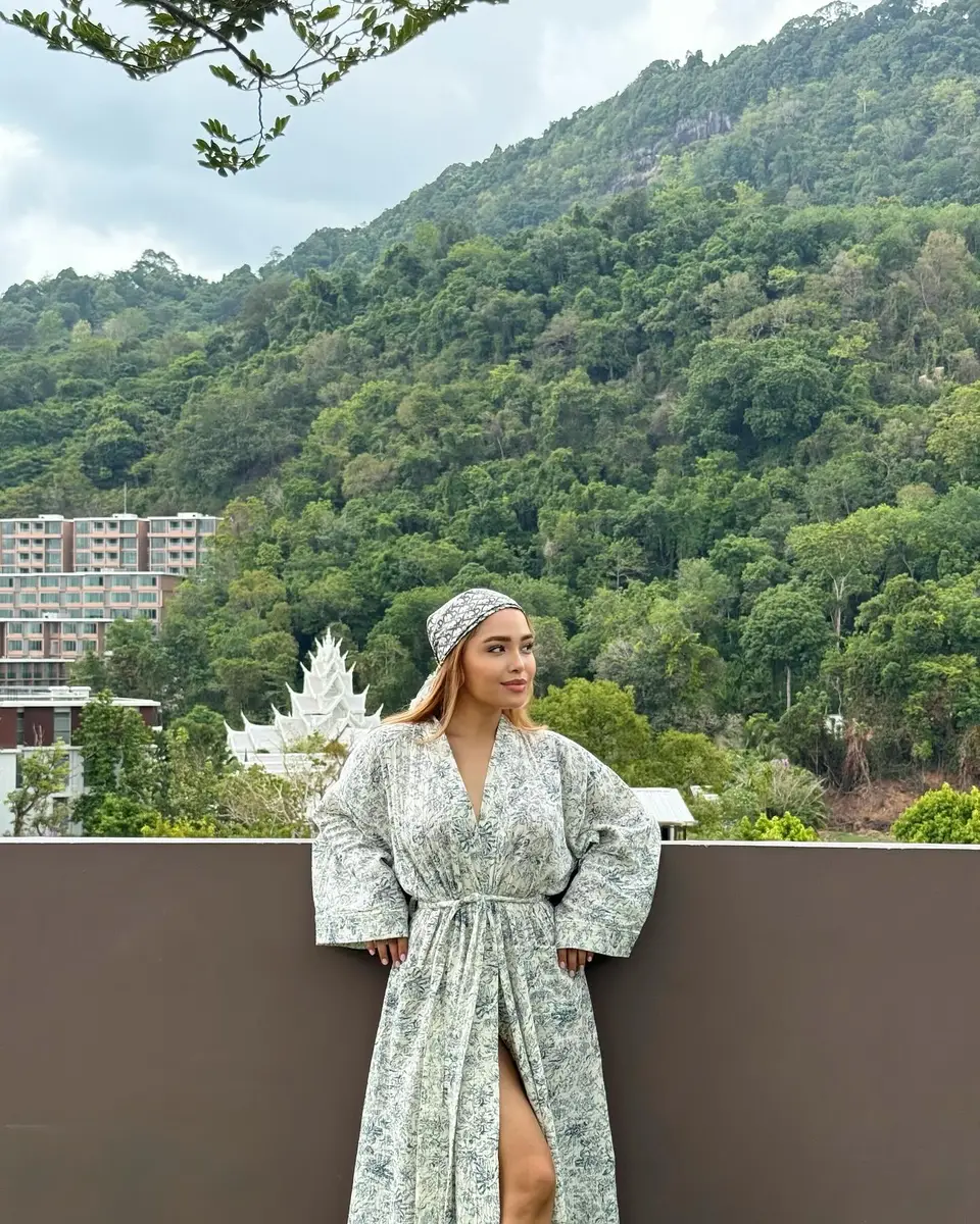 Акнур эскорт в городе Москва