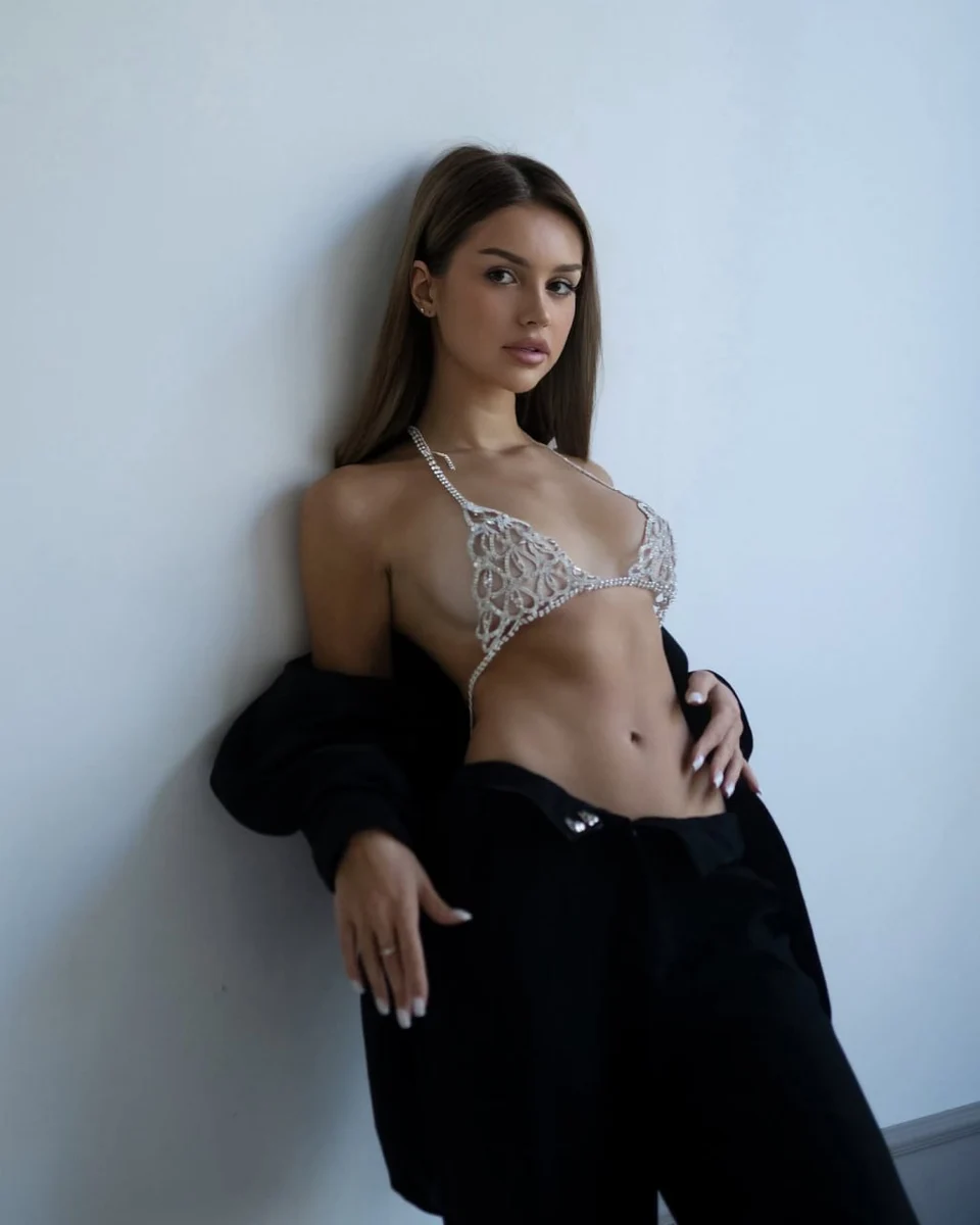 Шарлотта эскорт в городе Москва