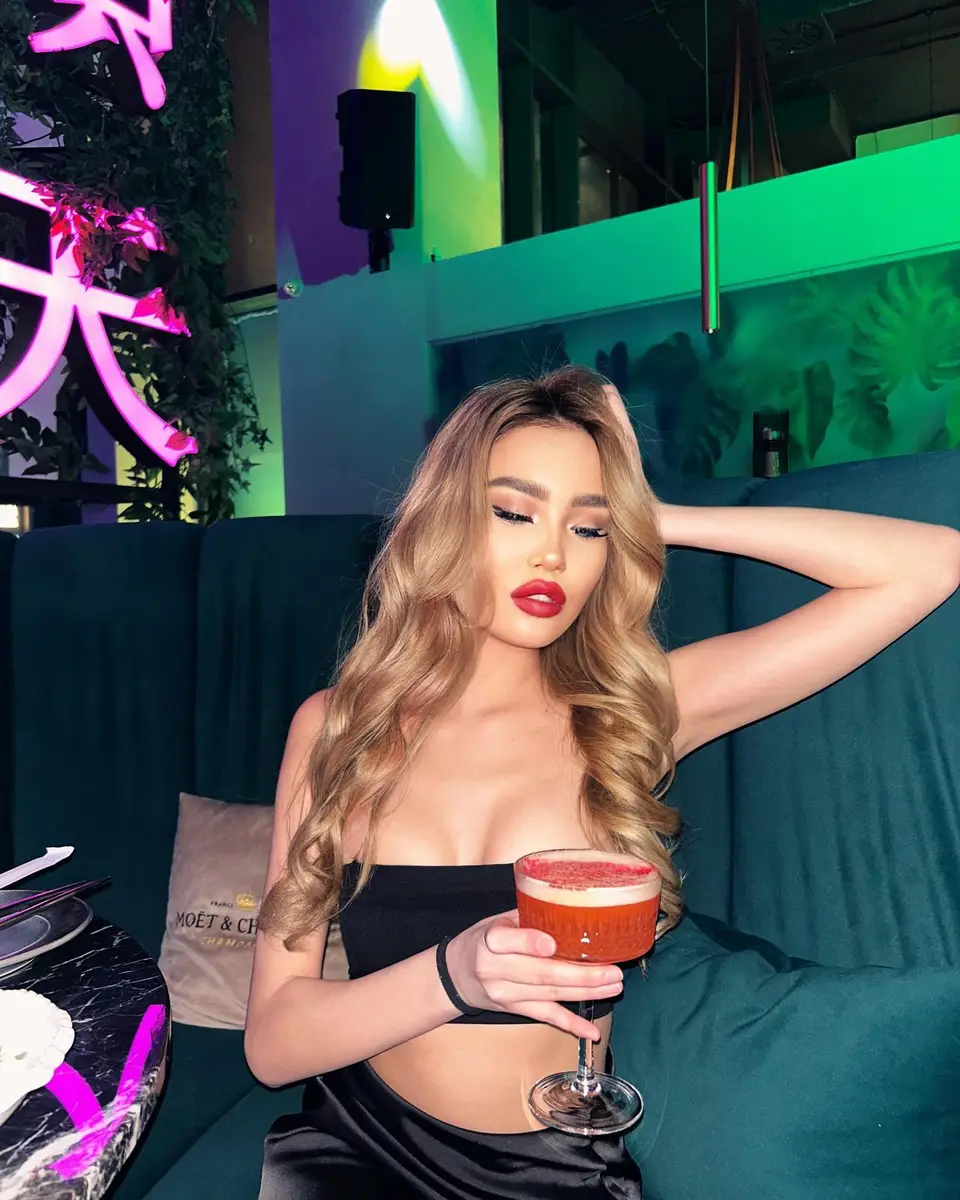 Флоринель эскорт в городе Москва