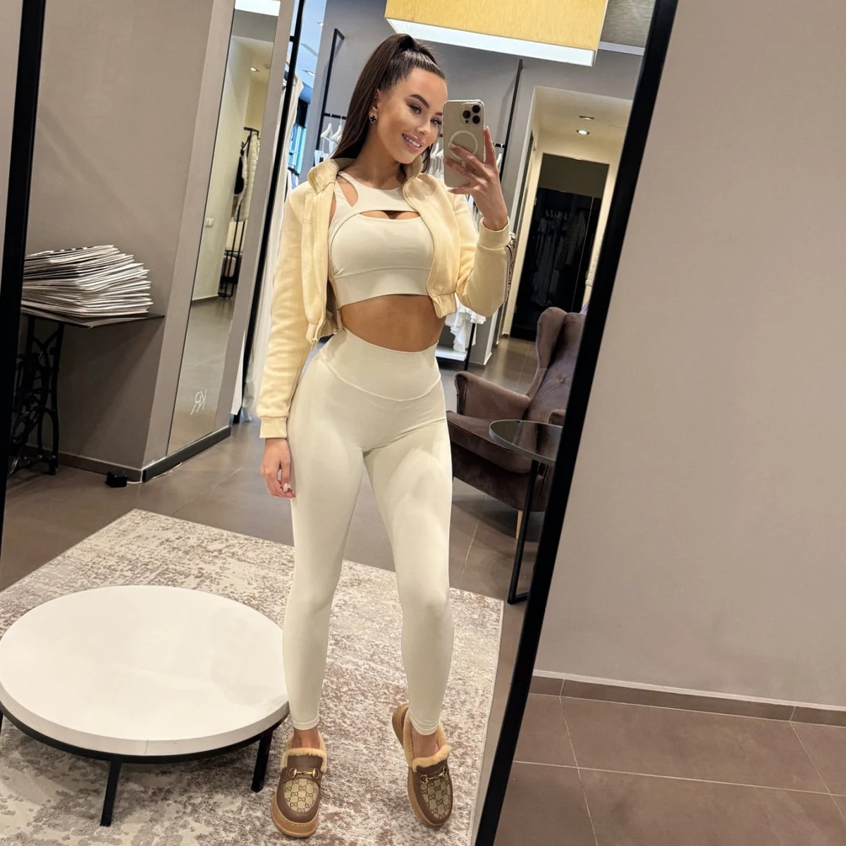 Изабелла эскорт в городе Москва