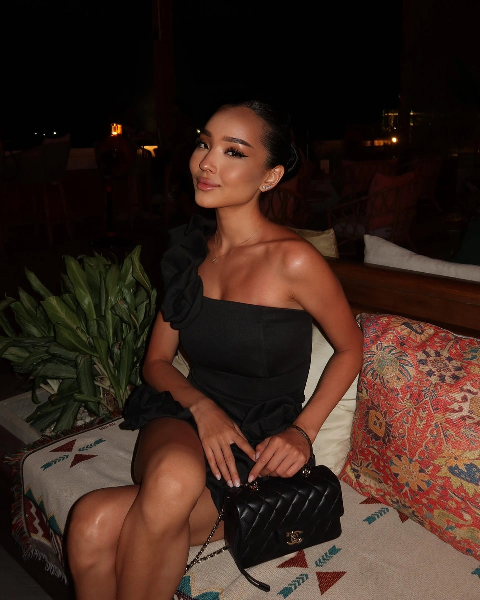 Наоми эскорт в городе Москва